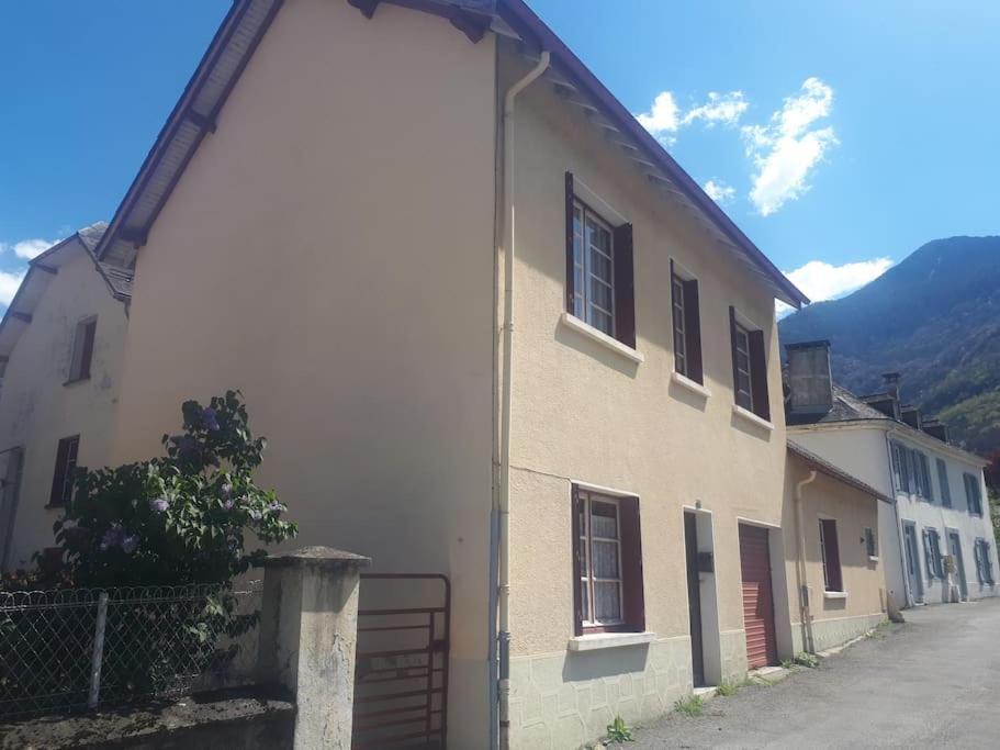 La Maison De Nestalas Pierrefitte-Nestalas Exterior photo